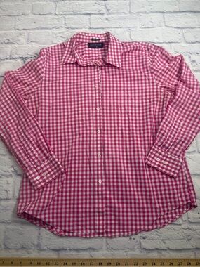 Women’s  Pink Gingham Button-Up Button Up Shirt. Size Large.